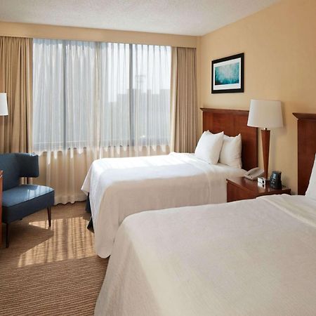 Embassy Suites Winston-Salem Dış mekan fotoğraf