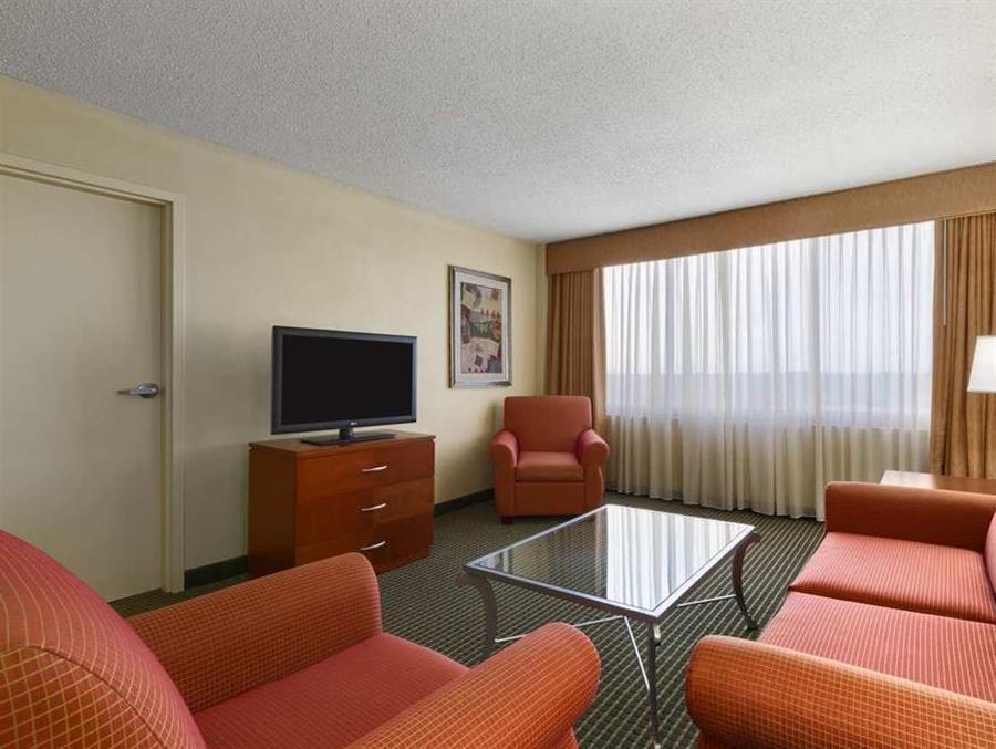 Embassy Suites Winston-Salem Dış mekan fotoğraf