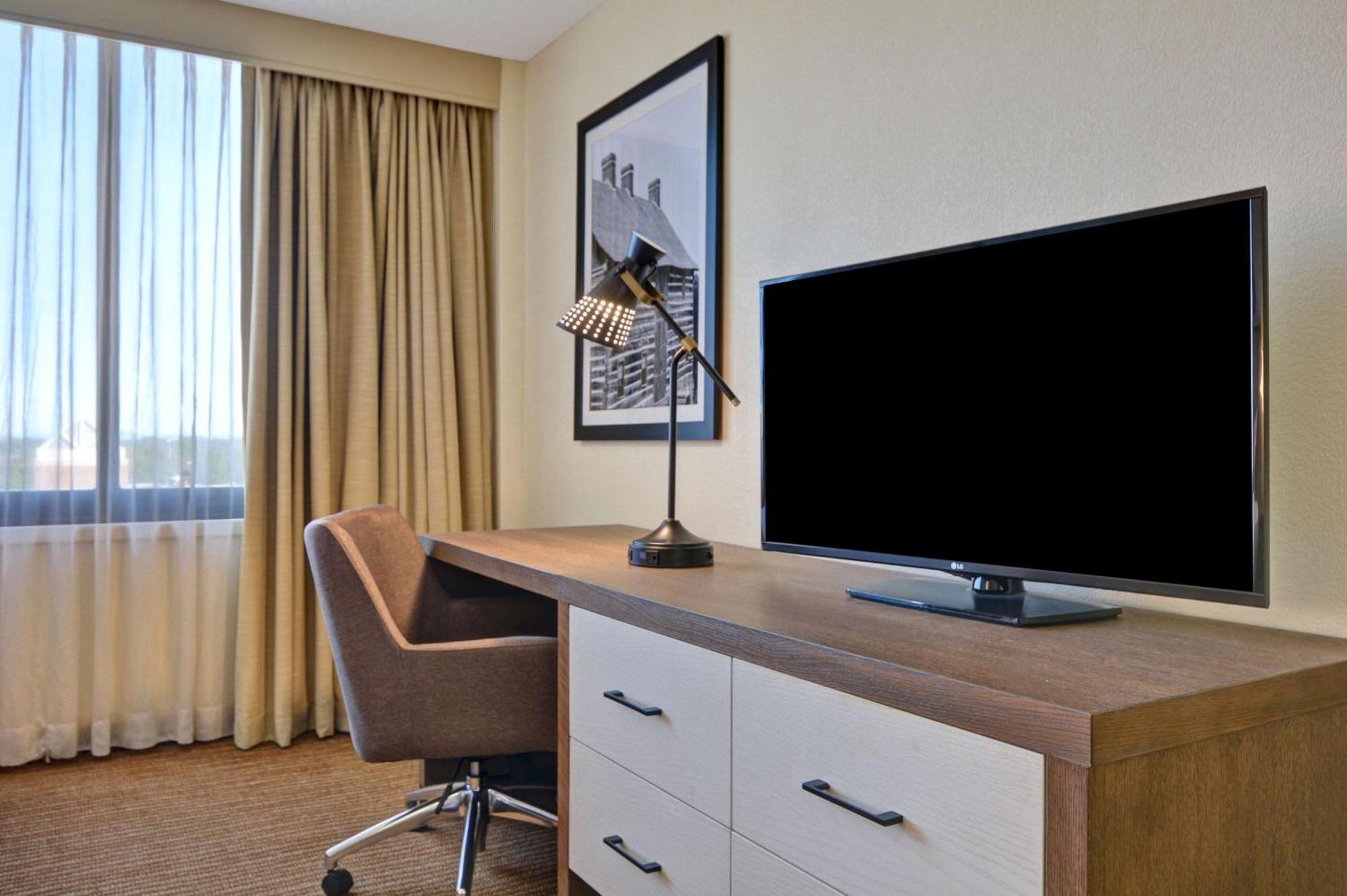 Embassy Suites Winston-Salem Dış mekan fotoğraf
