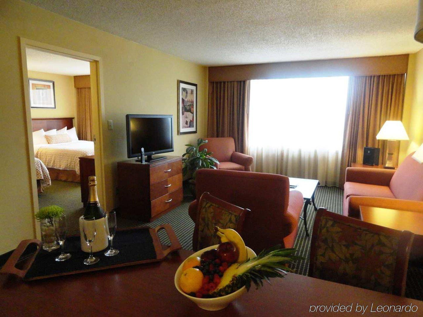 Embassy Suites Winston-Salem Oda fotoğraf