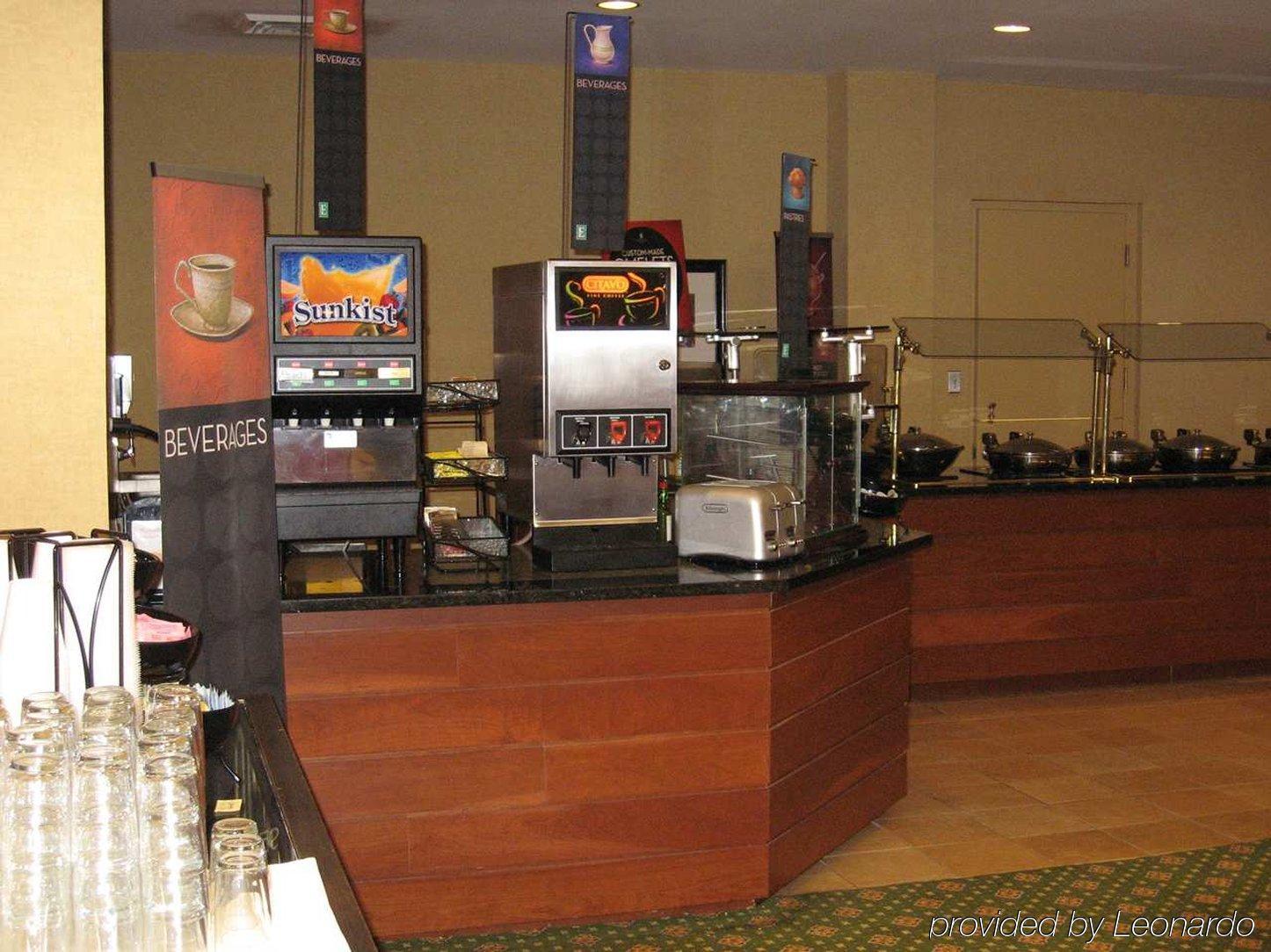 Embassy Suites Winston-Salem Restoran fotoğraf