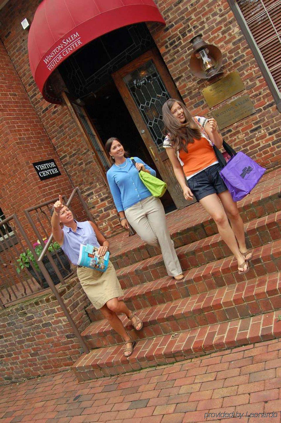 Embassy Suites Winston-Salem Dış mekan fotoğraf