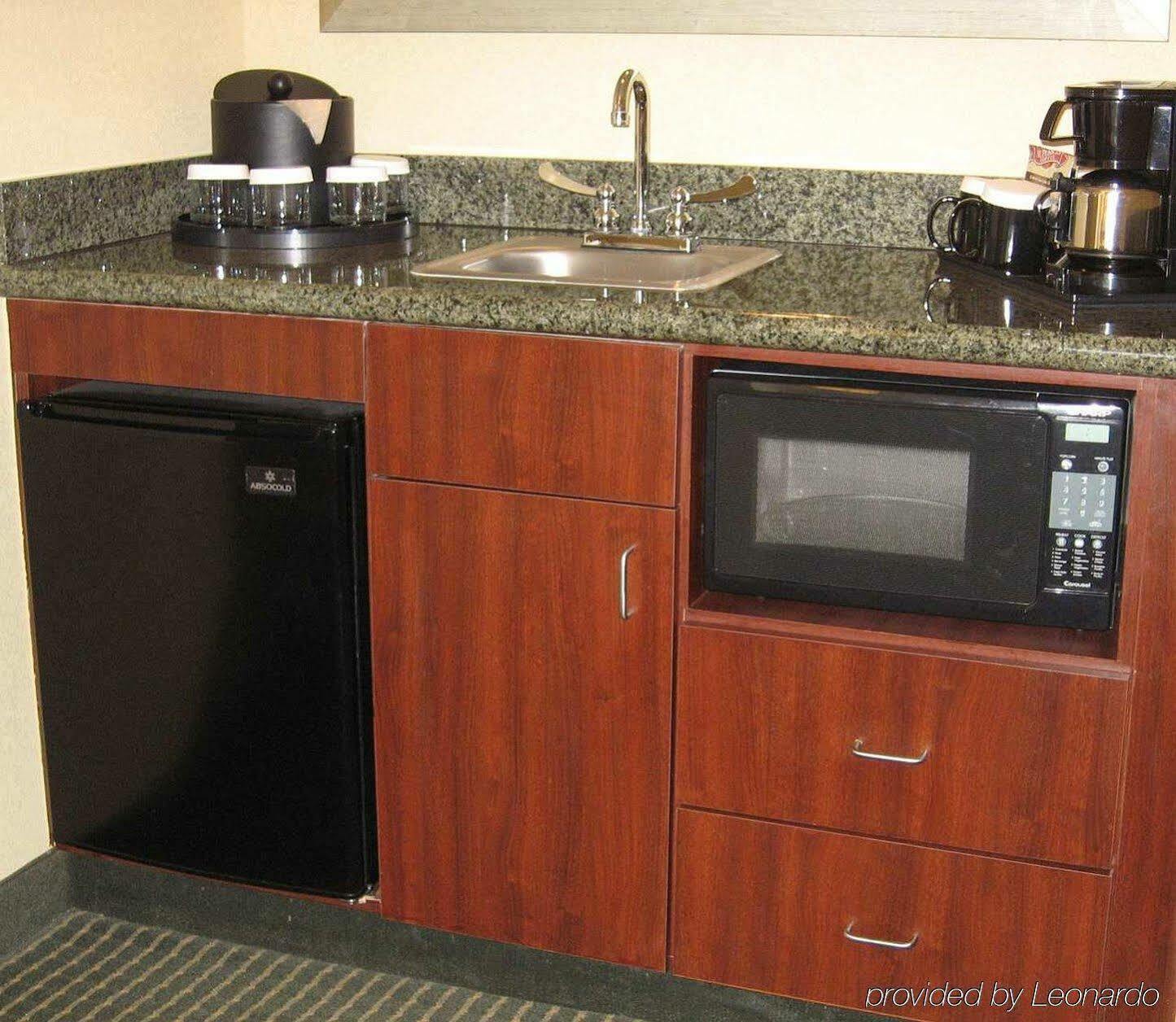 Embassy Suites Winston-Salem Dış mekan fotoğraf